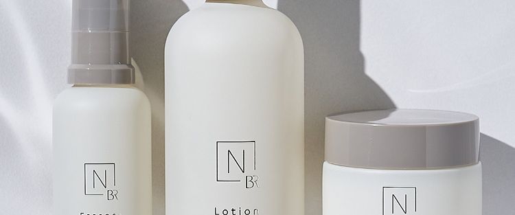 パッと明るい 透明感 へシミ予防 × 水分クリーム攻めの美白ケア